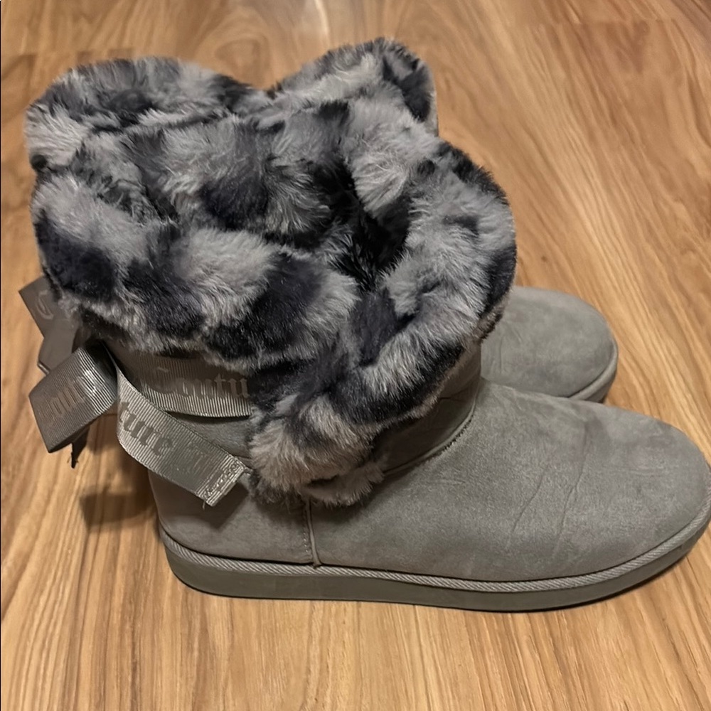Juicy Couture Gray fleece lined Boots - Picture 2 of 8
